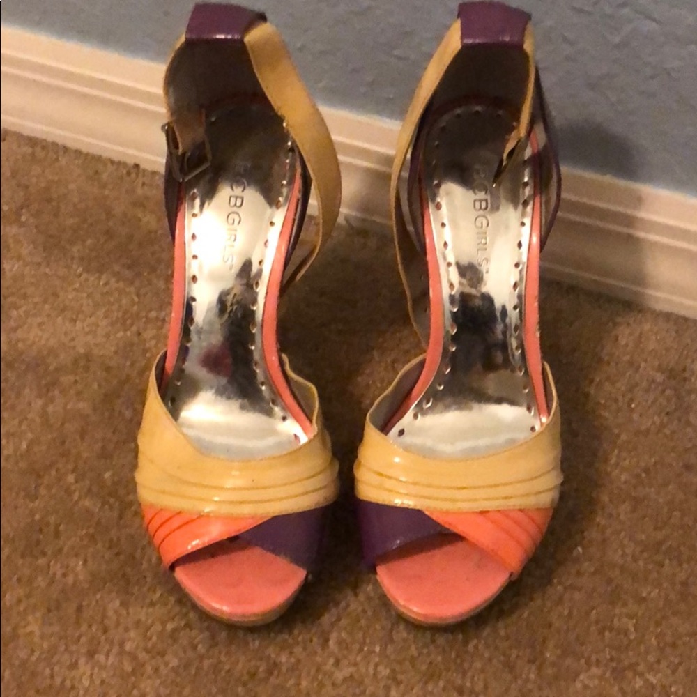 BCBG shoes